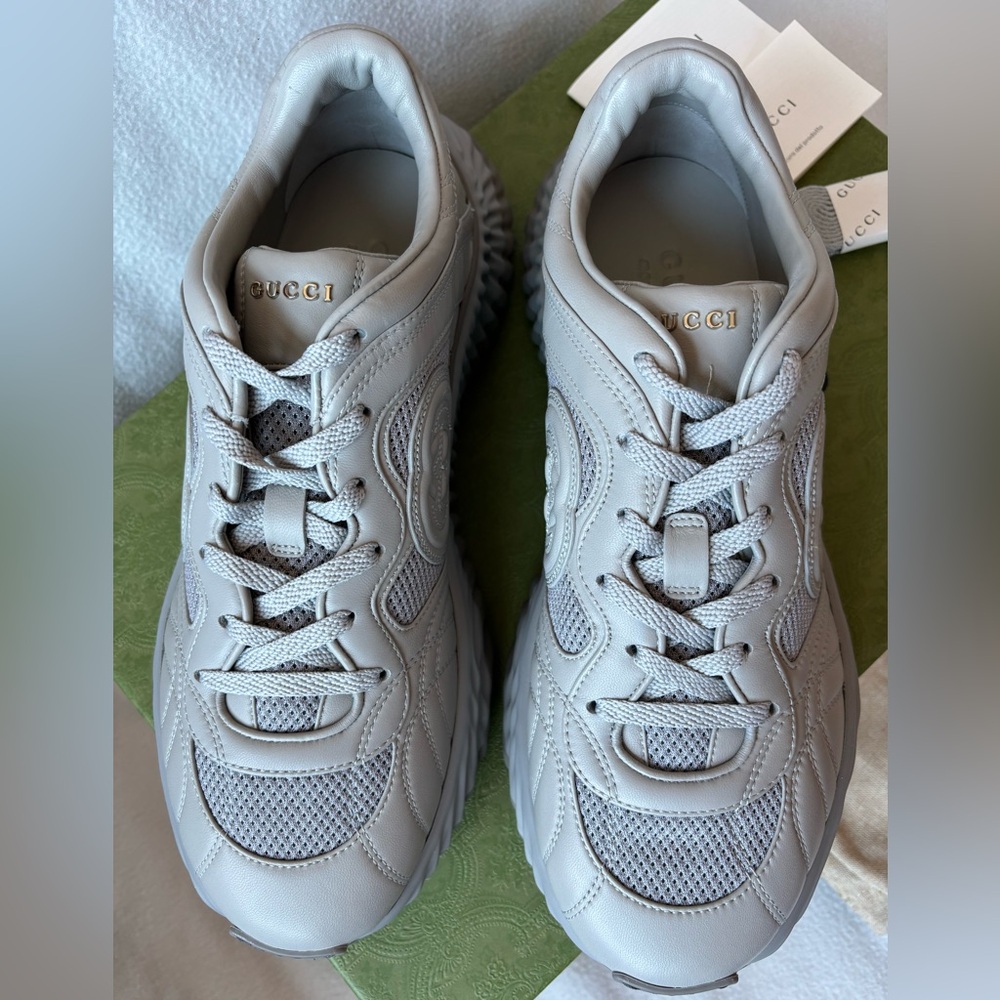 New Gucci Men's sz 9.5 GG Ripple Lace-Up Sneakers Gray leather silver $1290 - Picture 3 of 8